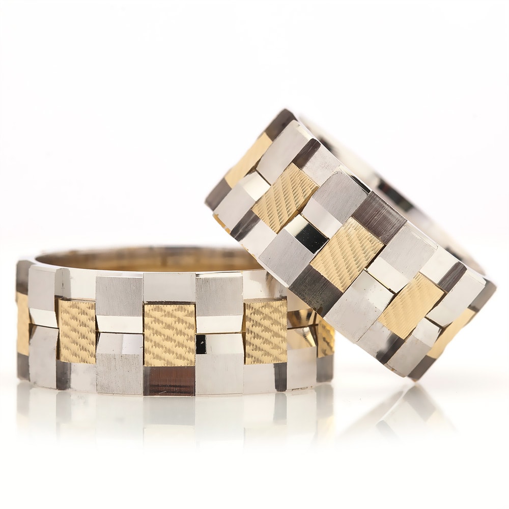 Gold and Silver Checkered Sportive Wedding Ring Set